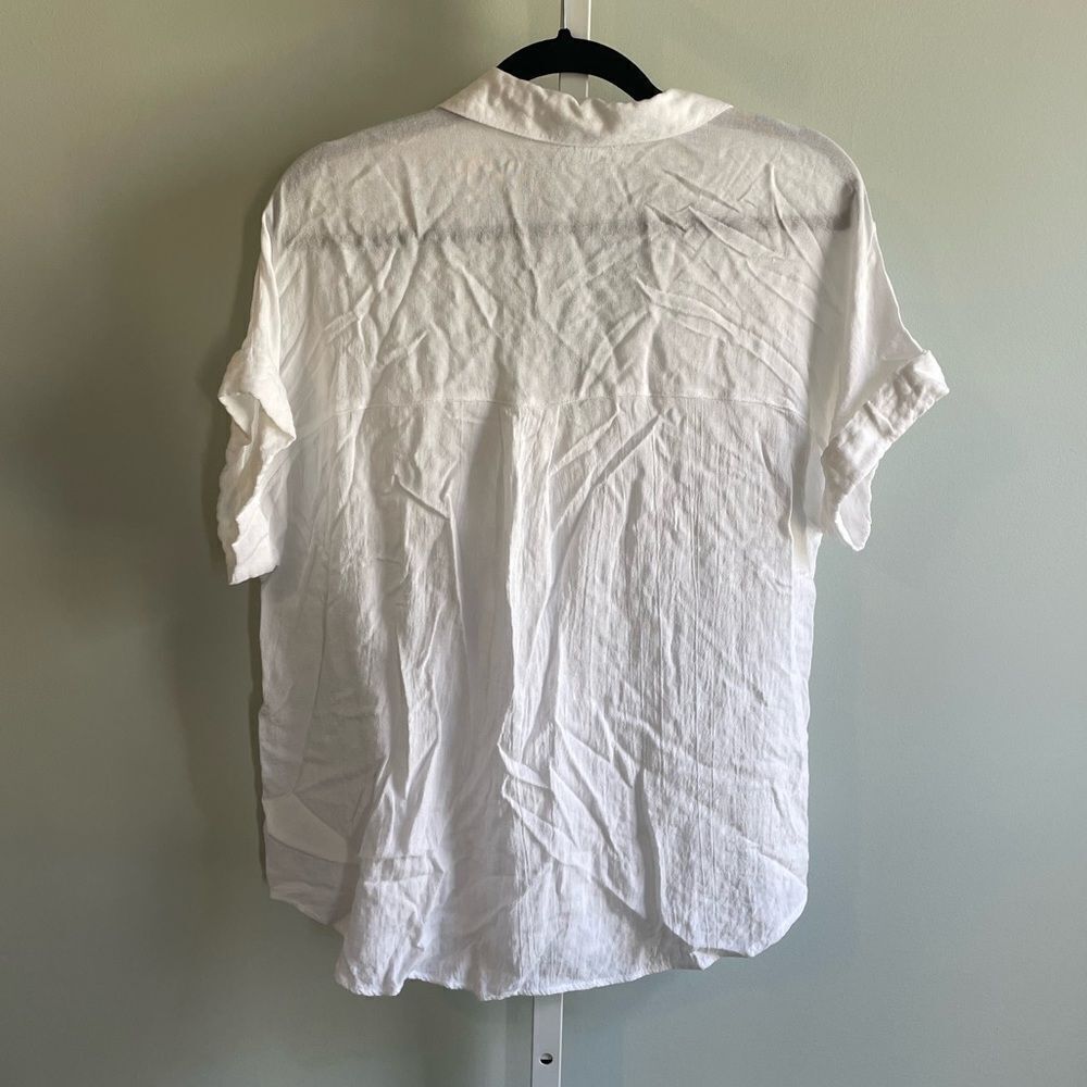 Jane + Delancey White V-Neck Short Sleeve Casual Top - Picture 4 of 4